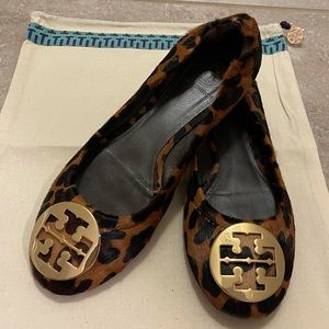Like New Tory Burch Calf Hair Leopard Print Flats